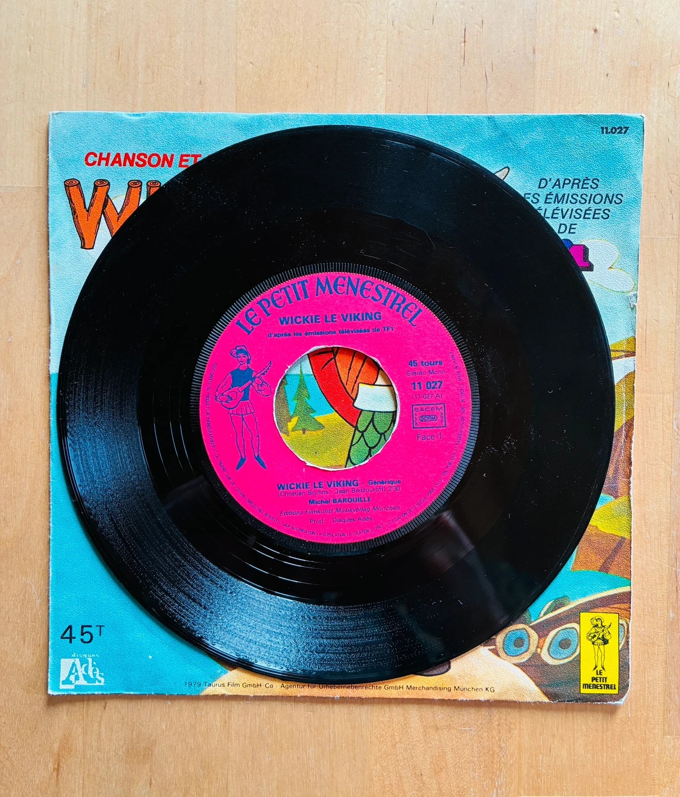 Disco de vinil 45T genérico Vickie o Viking. – photo 2